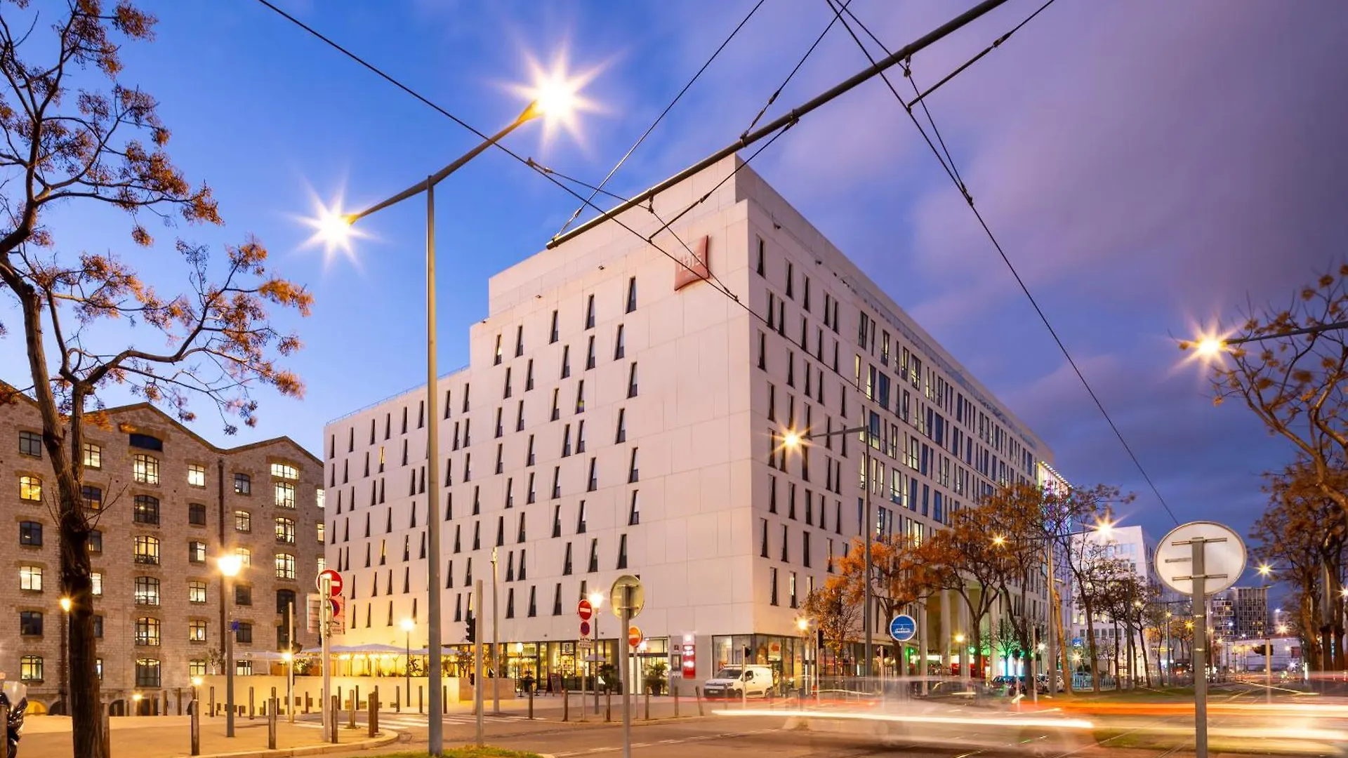 Ibis Marseille Centre Euromed Hotell