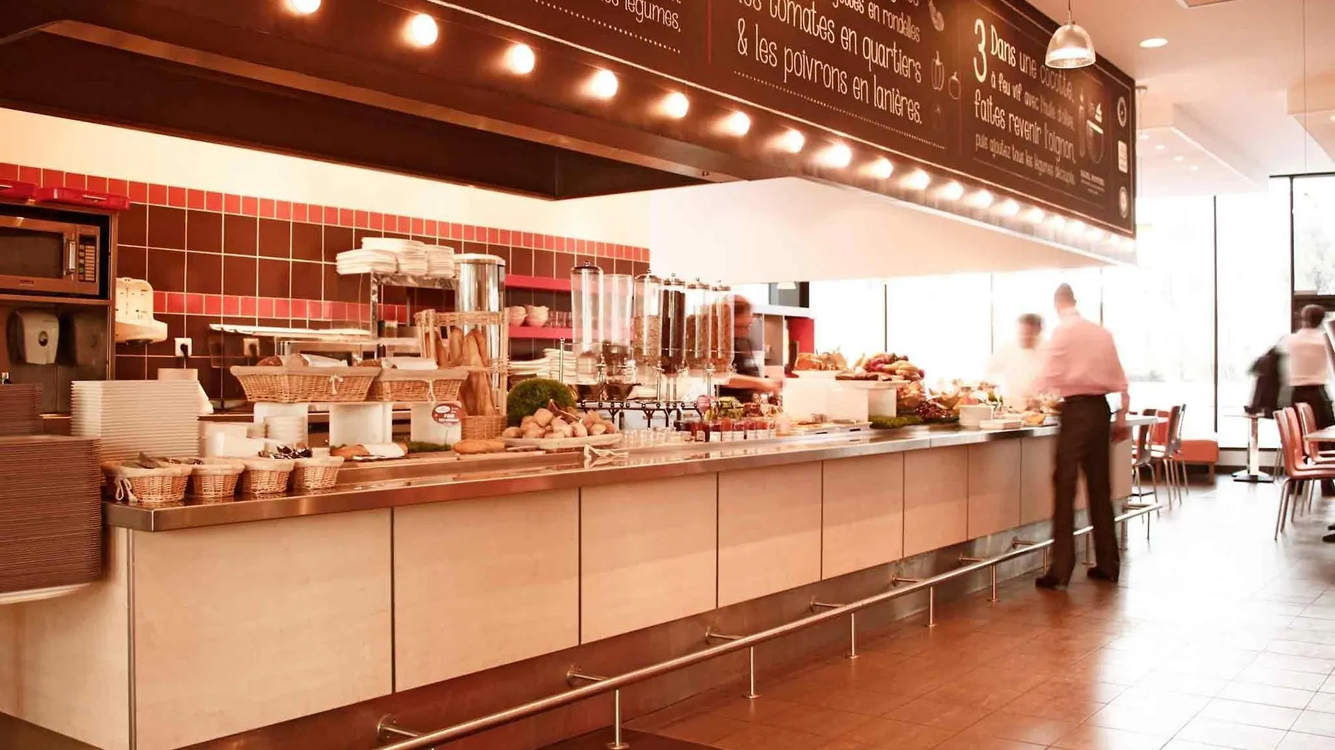 Ibis Marseille Centre Euromed Hotell